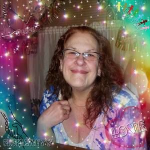 Meet your Posher, Lorraine